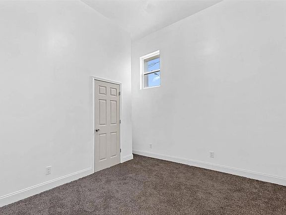 5th image of 3458 Chippewa St #1F