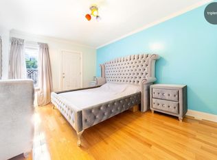 2260 E 28th St #1, Brooklyn, NY 11229