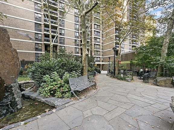 5th image of 80 Gold St #11J