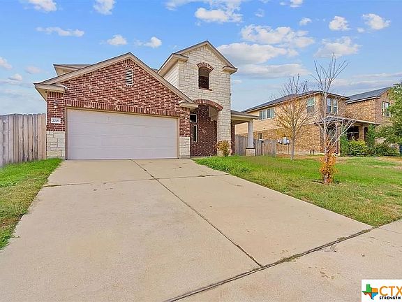 3rd image of 2203 Jesse Dr
