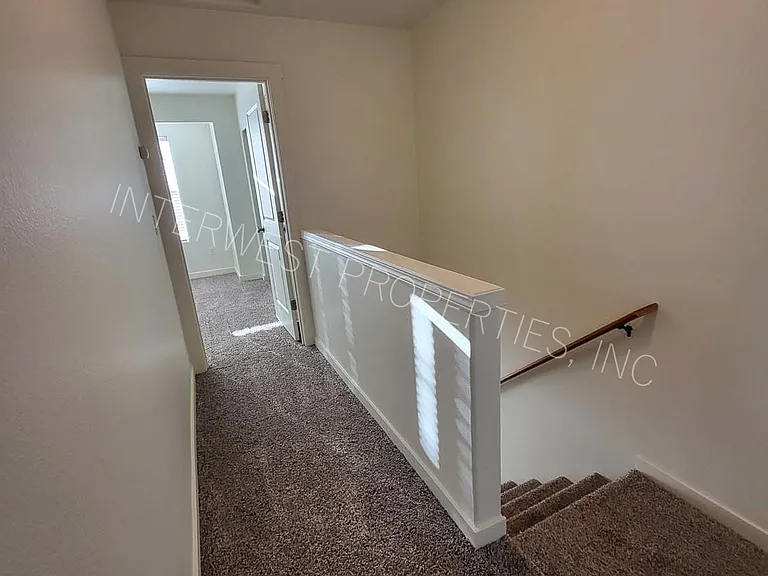 520 NE 128th Ave #5 — Photo 25