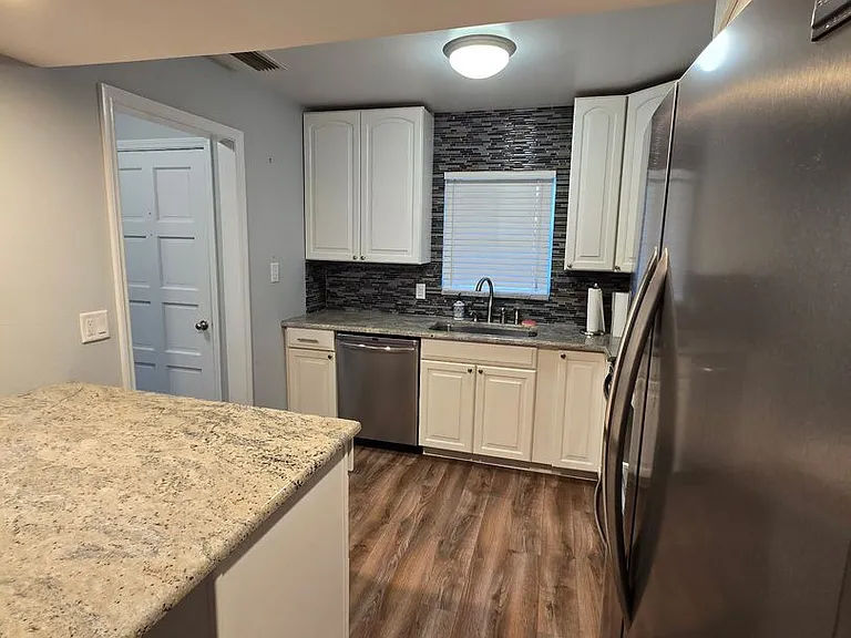 1118 Villa Ln #87 — Photo 4