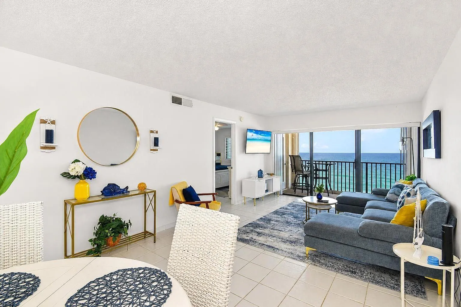 2 bed, 2.0 bath, 1053 sqft, $3,800 — Photo 1