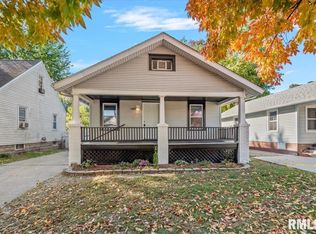 1909 S 1st St, Springfield, IL 62704
