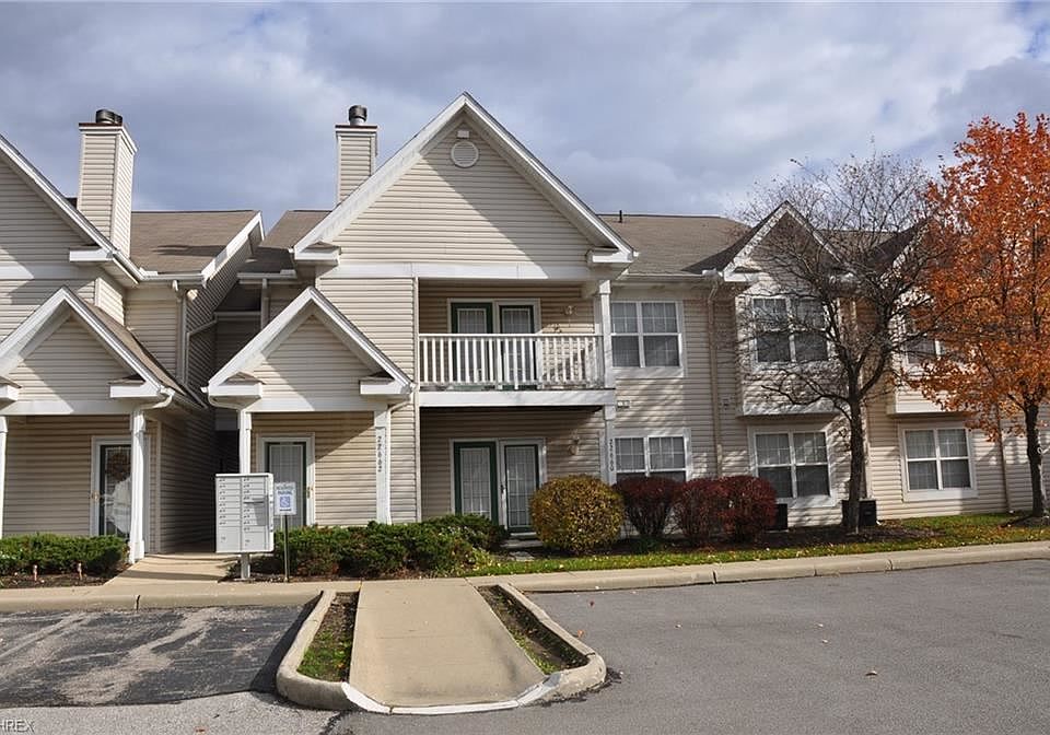 1st image of 22662 Lenox Dr