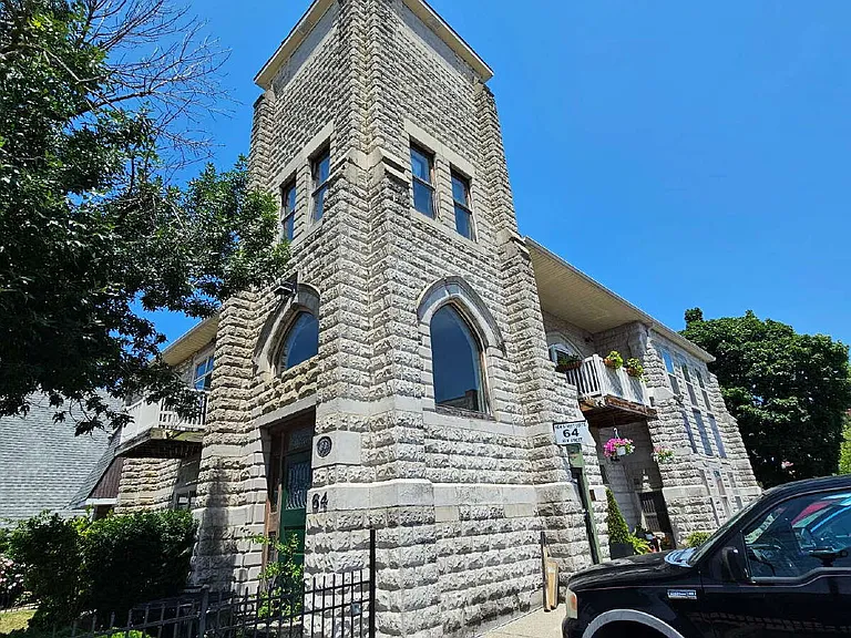 64 New St #5 — Photo 4