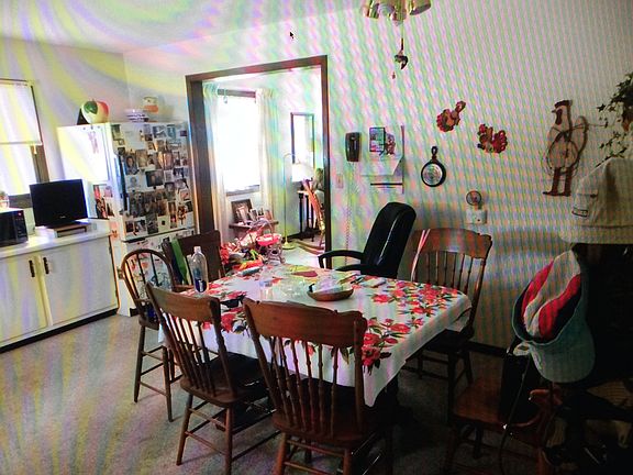4th image of 706 4th St
