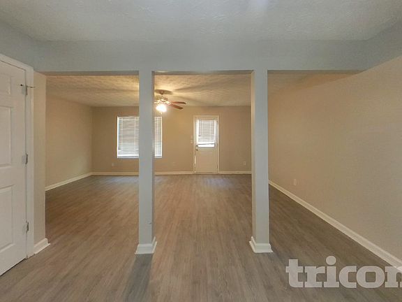 3rd image of 418 Whippet St