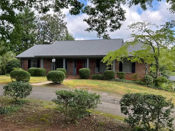 427 Bethlehem Ridge Rd, Pickens, SC 29671