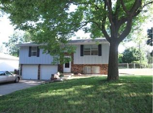 510 NE 81st Ter, Kansas City, MO 64118