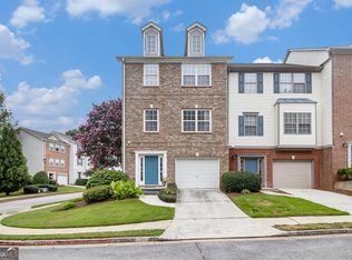526 Lantern Wood Dr, Scottdale, GA 30079