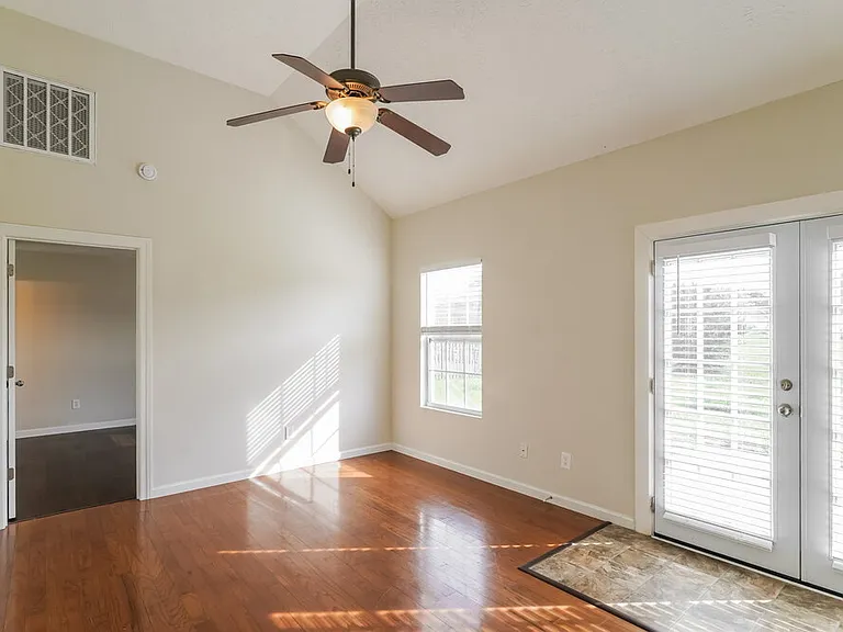 1533 Passage Dr — Photo 5
