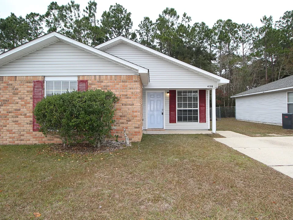 458 Bay Pine Villa Dr