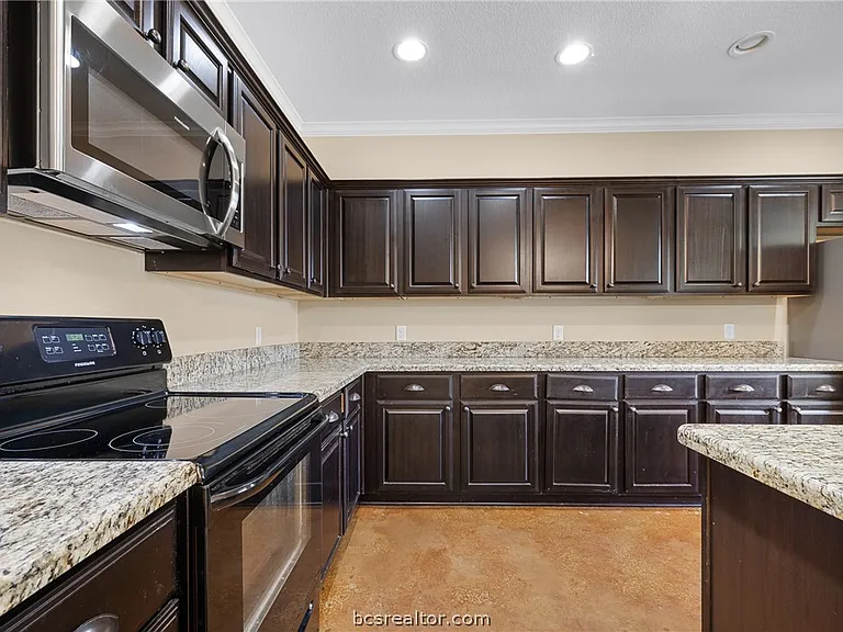305 Capps Dr — Photo 13