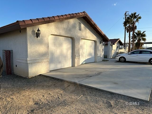 1st image of 2734 Brown Rd
