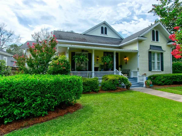 1111 Lyttleton St, Camden, SC 29020