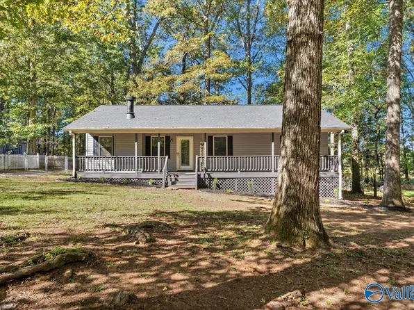 391 Shagbark Trl, Somerville, AL 35670