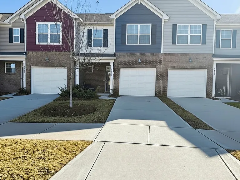 14013 Castle Nook Dr — Photo 1