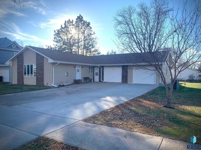 (Undisclosed Address), Canistota, SD, 57012