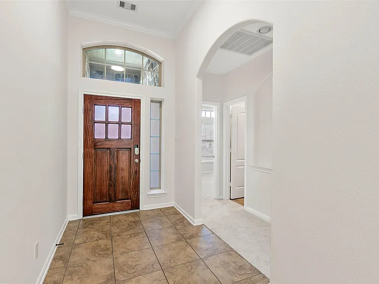 35 E Wolf Cabin Cir — Photo 4