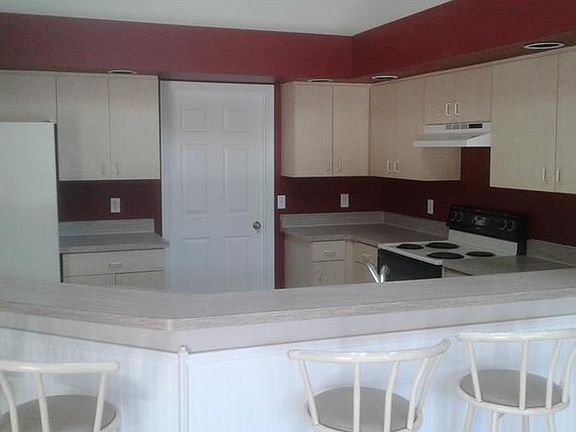 3rd image of 2100 Kelso Ave