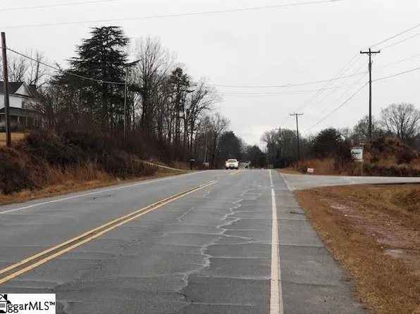 3898 N Highway 101, Greer, SC 29651