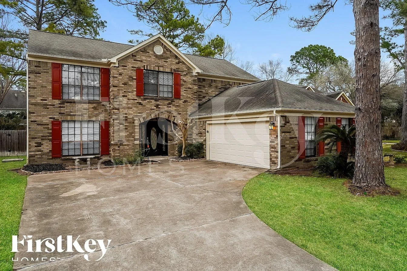 4 bed, 2.5 bath, 2528 sqft, $2,710 — Photo 1