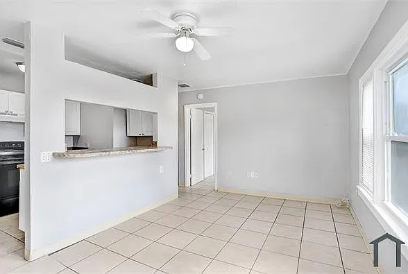 827 Paris Ave S #A — Photo 3