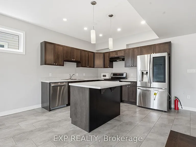 15 Bowman Cres — Photo 9