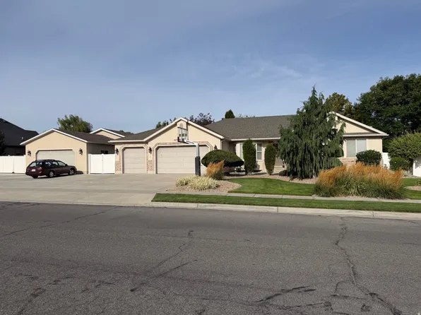 12548 S Harvest Spring Ln, Herriman, UT 84096