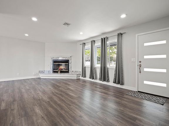 4th image of 10331 E Avenue S8