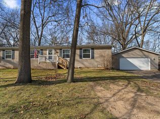 21864 McCain Ln, Edwardsburg, MI 49112