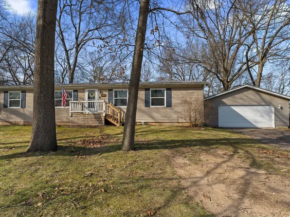 21864 McCain Ln, Edwardsburg, MI 49112
