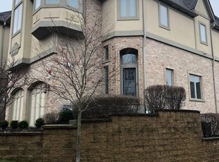 1443 W Rue Paris Pl, Inverness, IL 60067