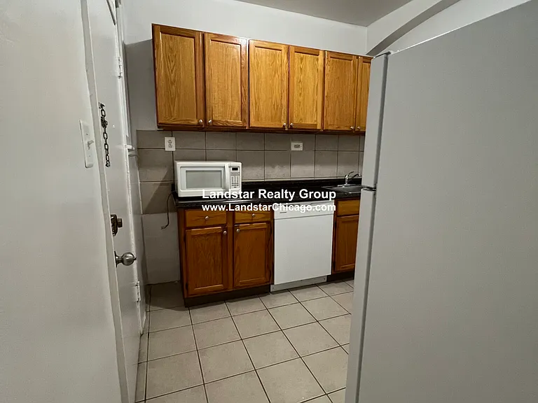 4931 N Whipple St #2E — Photo 28