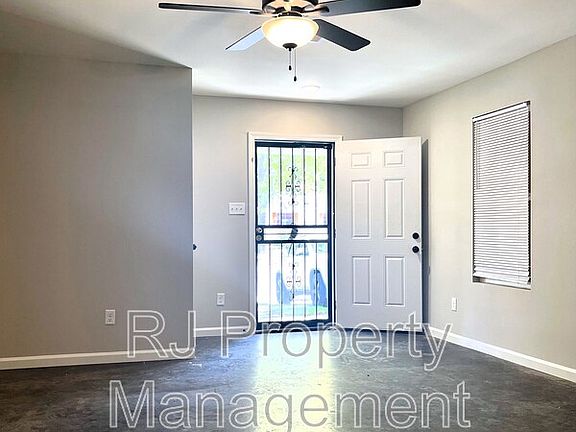 5th image of 4423 Range Line Rd