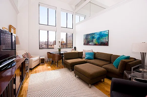 Rented by R New York | media 45