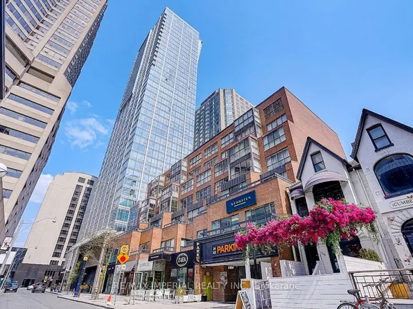 188 Cumberland St #2210, Toronto, ON M5R 0B6