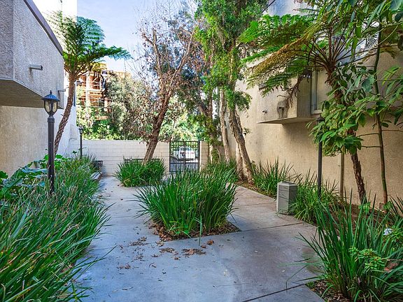 3rd image of 5254 Denny Ave #206