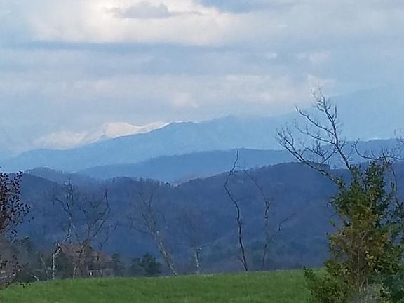 4th image of Summit Trails Dr