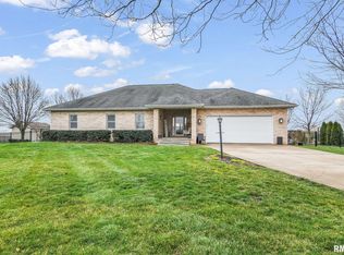 4750 Mansion Rd, Chatham, IL 62629