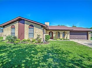 832 Henderson St, Wills Point, TX 75169