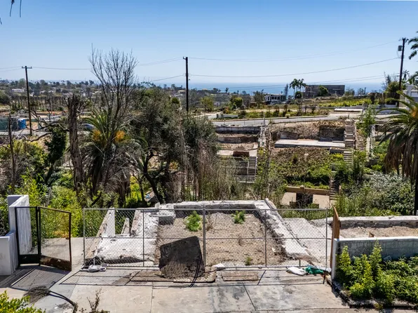 16544 Akron St, Pacific Palisades, CA 90272