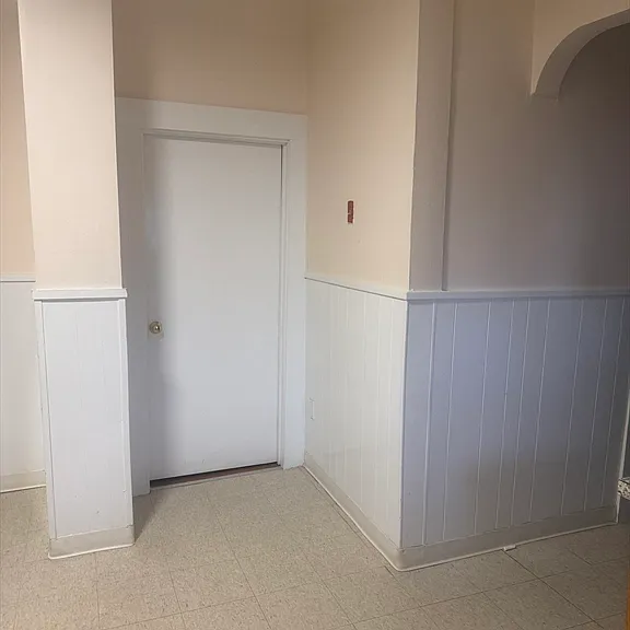 18 Fairview Ave #1 — Photo 4