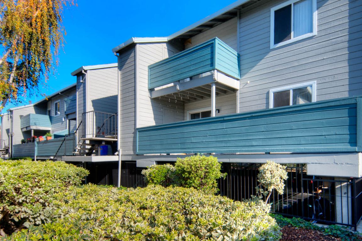 Creekside Apartments Building and Walkways