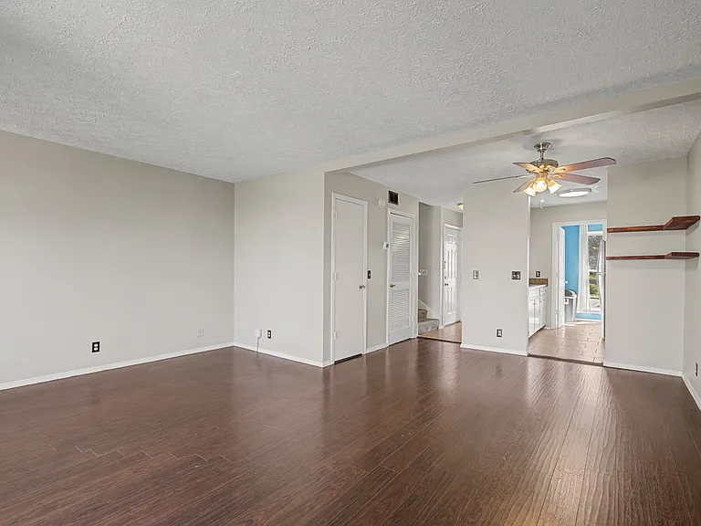 4316 Baton Rouge Dr — Photo 4