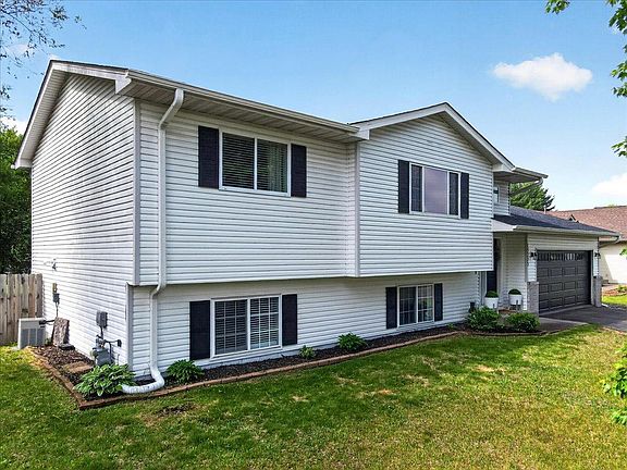 2nd image of 15223 Germanium Cir NW