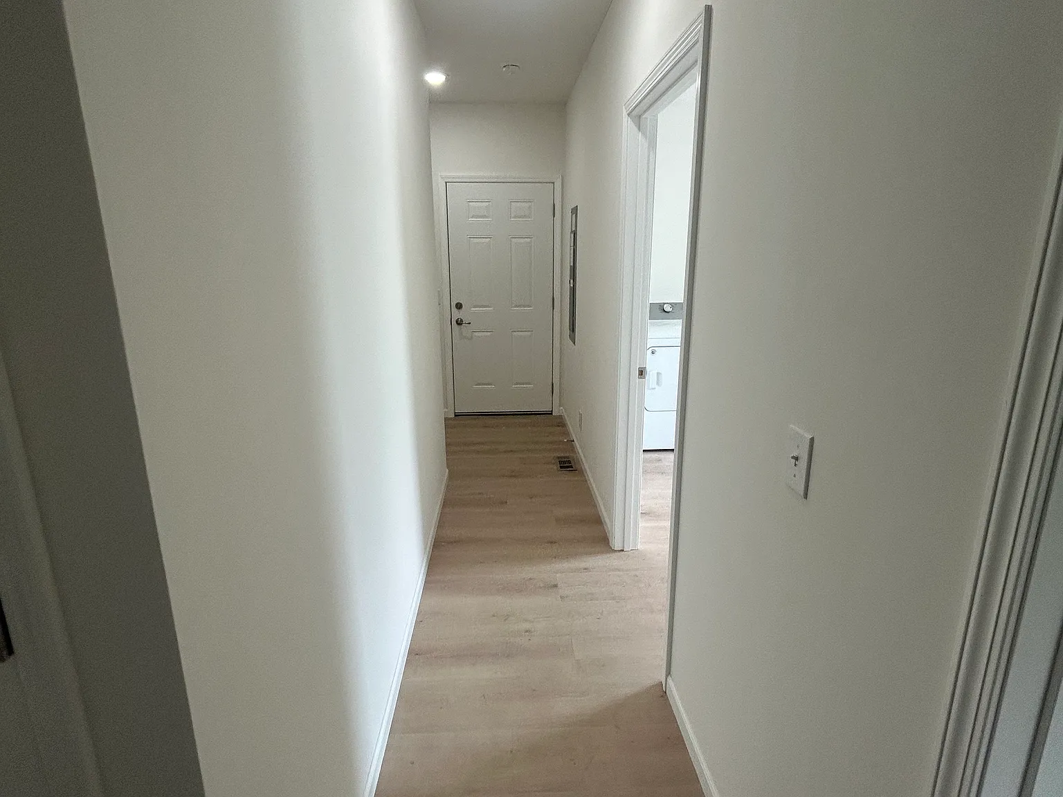 2 bed, 960 sqft, $1,400 — Photo 3