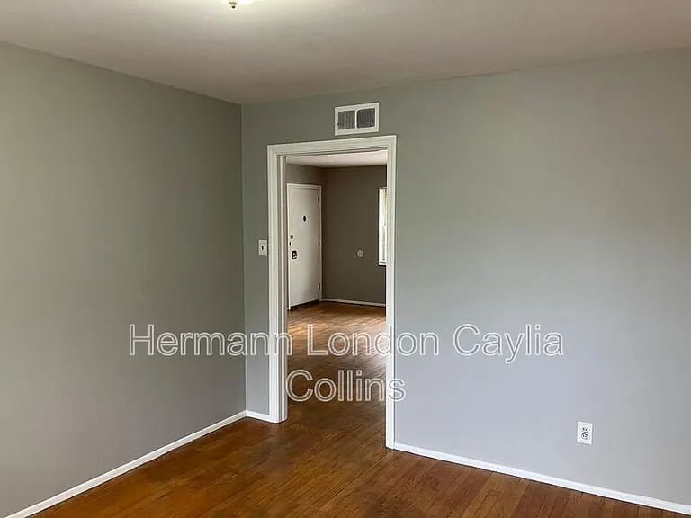 3900 Roland Blvd #B — Photo 5