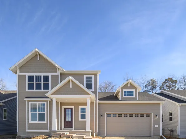 525 Lone Oak Ln, Verona, WI 53593